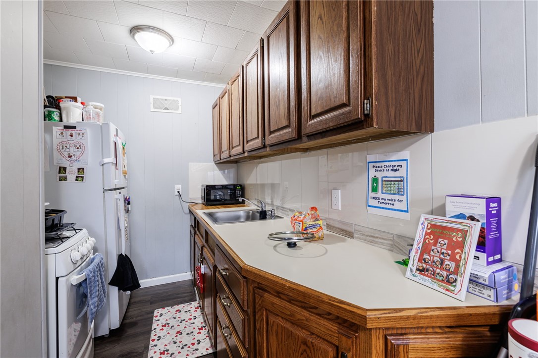 74 Stone Road Greece, NY 14616 - Photo 3 of 17