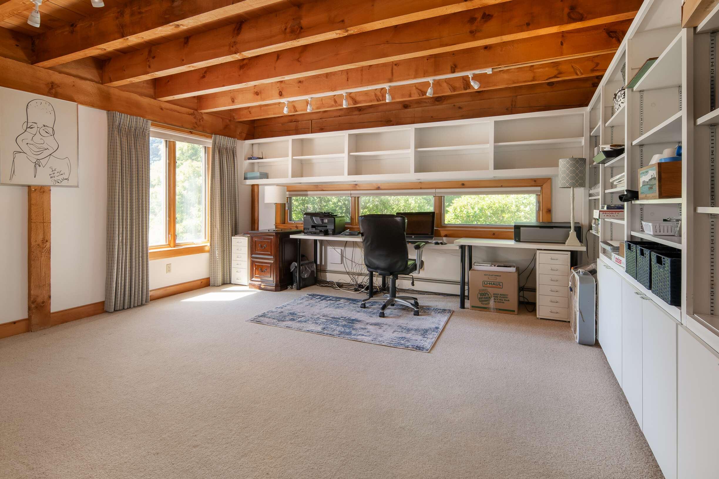 16-18 Lock Lane York, ME 03909 - Photo 20 of 33 Office