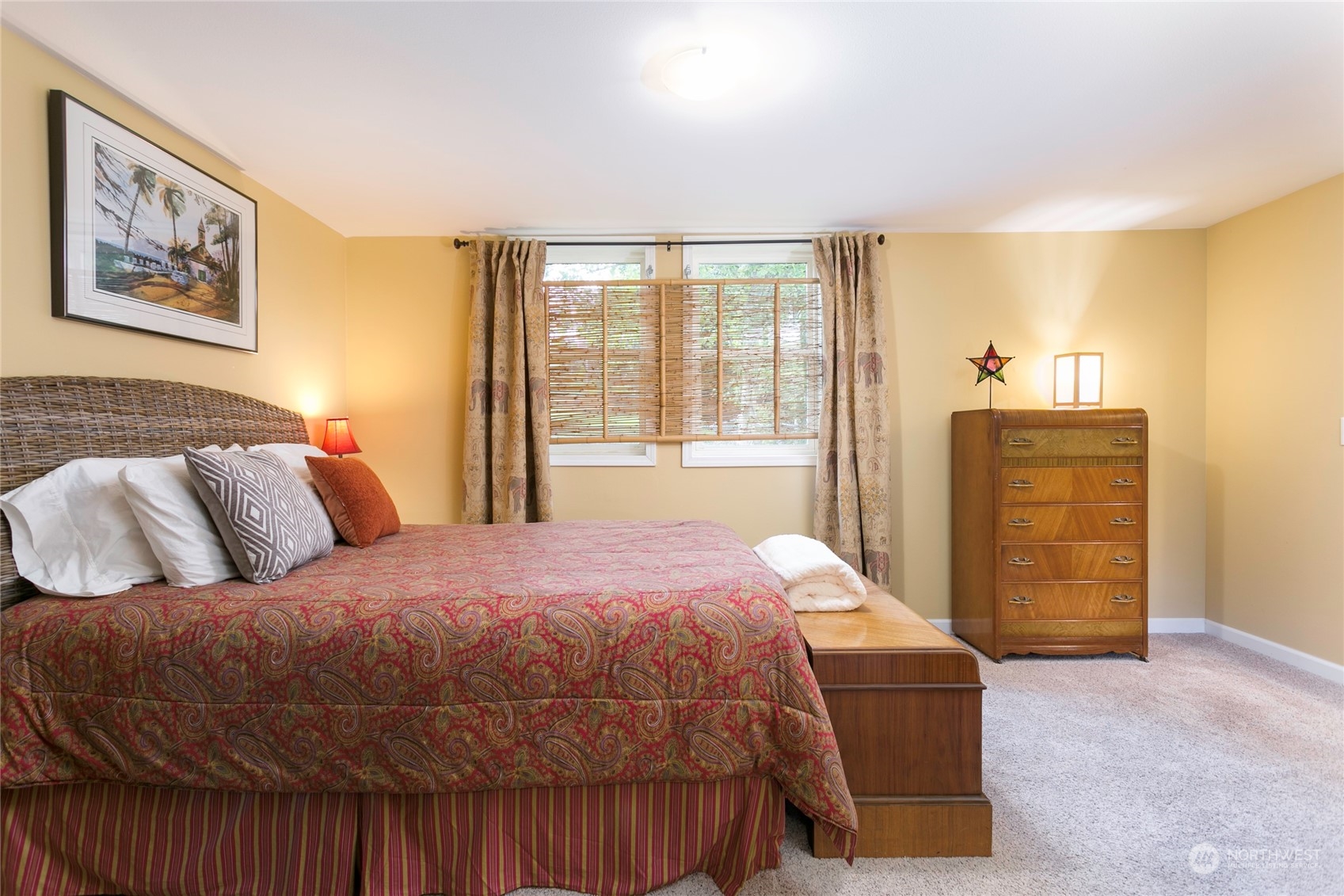 1893 Yew Street Road Bellingham, WA 98229 - Photo 11 of 32 Gallery Image 11