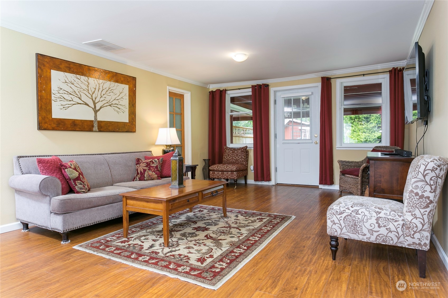 1893 Yew Street Road Bellingham, WA 98229 - Photo 8 of 32 Gallery Image 8