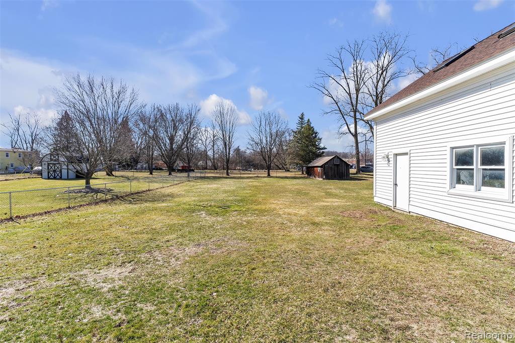 21109 Gill Road Farmington, MI 48335 - Photo 46 of 57
