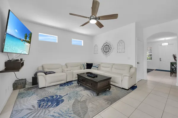 $565,000 | 5801 Southeast Crooked Oak Avenue, Hobe Sound, FL 33455