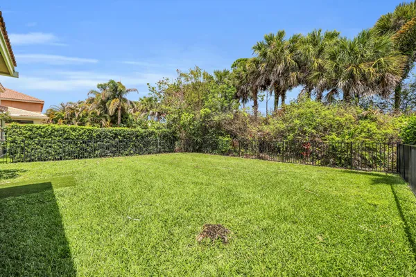 $565,000 | 5801 Southeast Crooked Oak Avenue, Hobe Sound, FL 33455