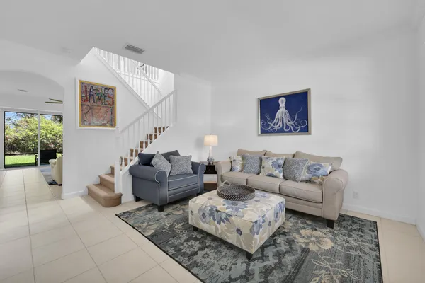 $565,000 | 5801 Southeast Crooked Oak Avenue, Hobe Sound, FL 33455