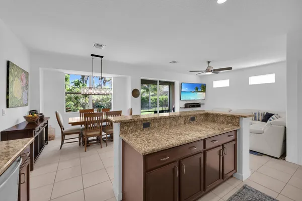 $565,000 | 5801 Southeast Crooked Oak Avenue, Hobe Sound, FL 33455