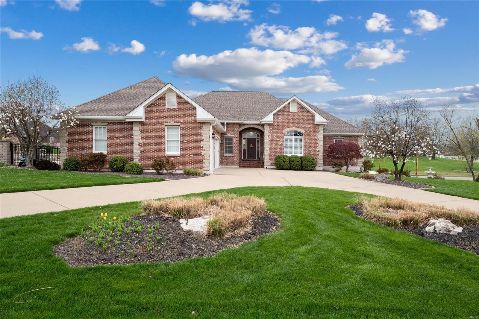 5308 Enchanted Court Weldon Spring, MO 63304 - Photo 1 of 33 Gallery Image 1
