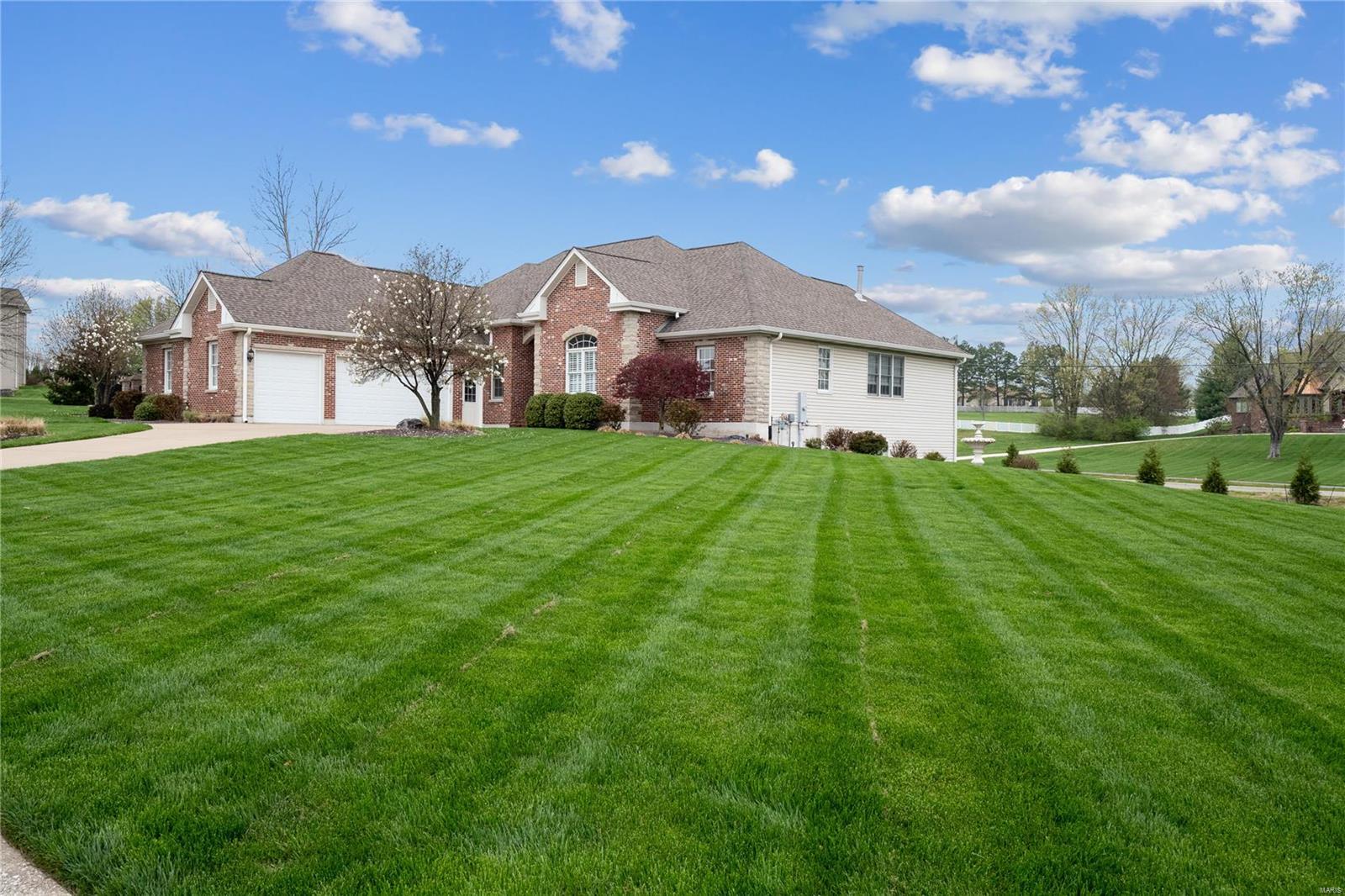 5308 Enchanted Court Weldon Spring, MO 63304 - Photo 26 of 33 Gallery Image 26