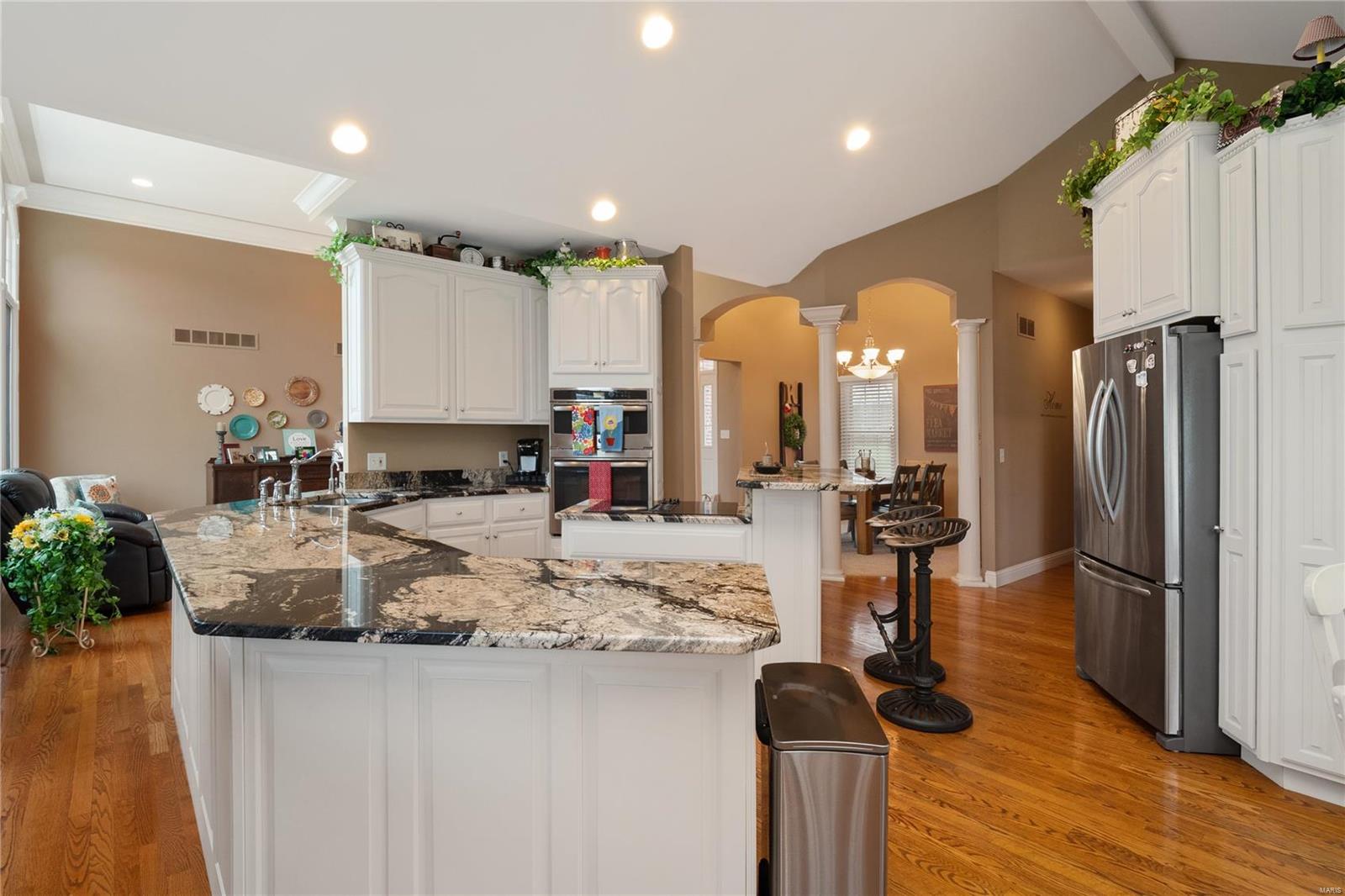 5308 Enchanted Court Weldon Spring, MO 63304 - Photo 6 of 33 Gallery Image 6
