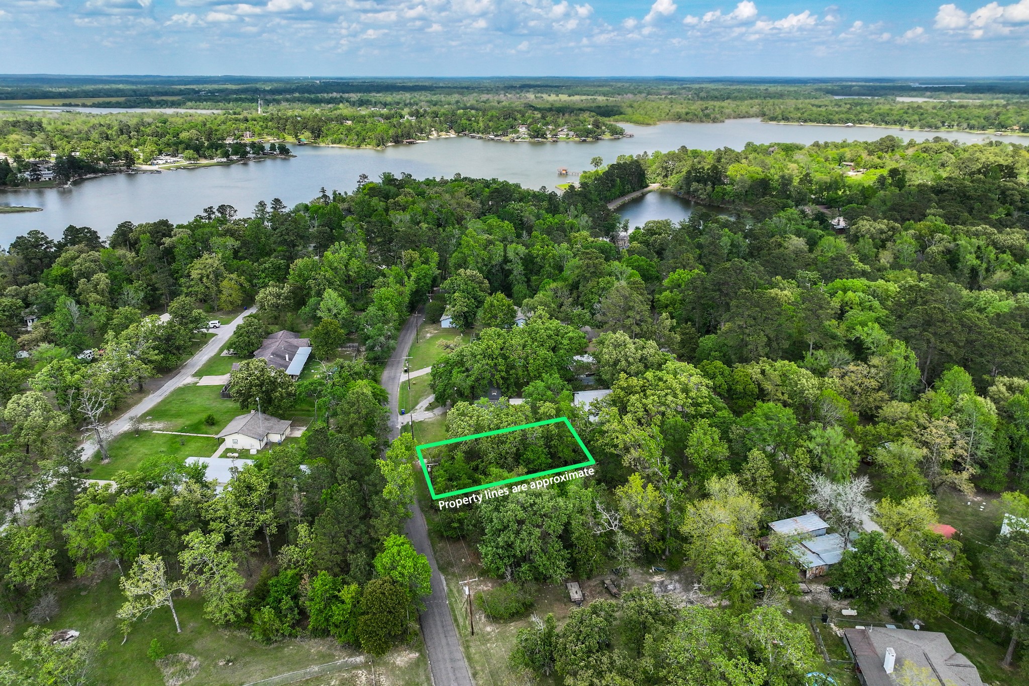 164 Lakeland Road Huntsville, TX 77320 - Photo 1 of 21