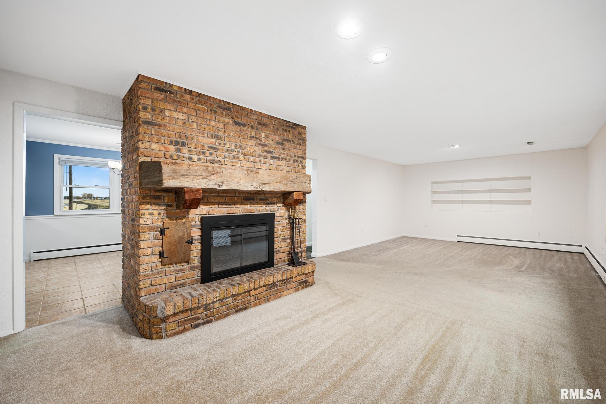1154 West Cruger Road Washington, IL 61571 - Photo 13 of 36 Gallery Image 13