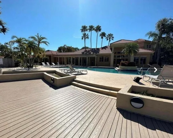 $1,700 | 4807 Via Palm Lakes, Unit 1520, West Palm Beach, FL 33417