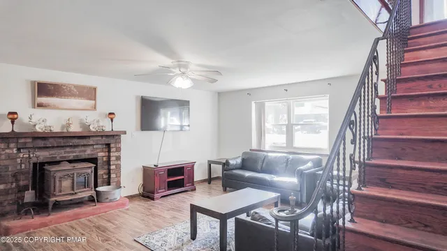 $290,000 | 98 Black Bear Pass, White Haven, PA 18661