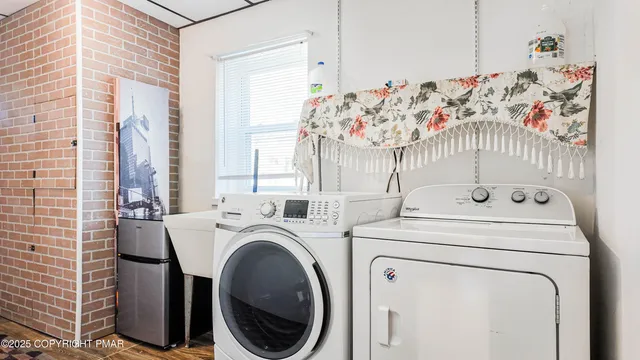 $290,000 | 98 Black Bear Pass, White Haven, PA 18661