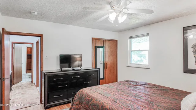 $290,000 | 98 Black Bear Pass, White Haven, PA 18661