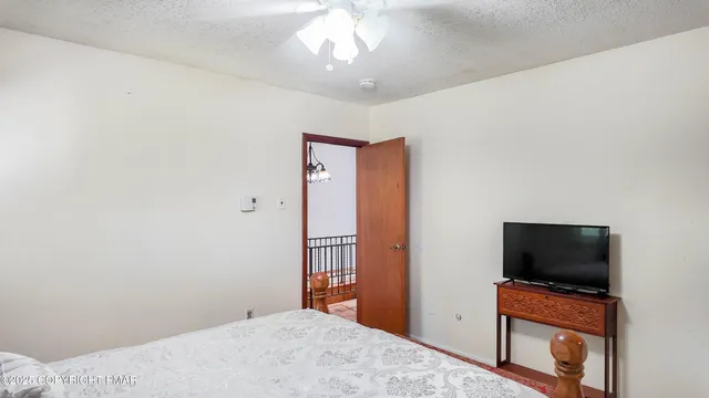 $290,000 | 98 Black Bear Pass, White Haven, PA 18661