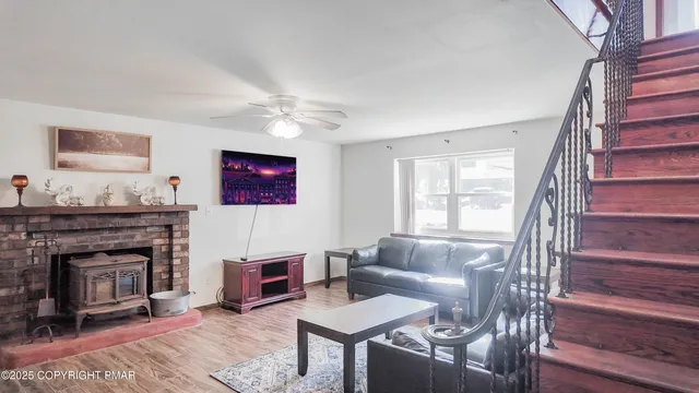 $290,000 | 98 Black Bear Pass, White Haven, PA 18661