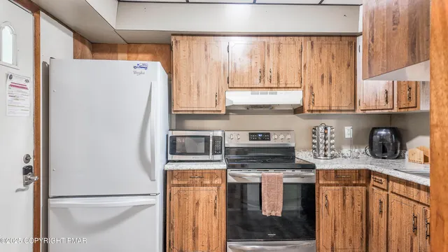 $290,000 | 98 Black Bear Pass, White Haven, PA 18661