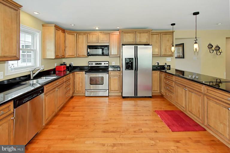 13316 Spriggs Road Manassas, VA 20112 - Photo 17 of 30 Kitchen