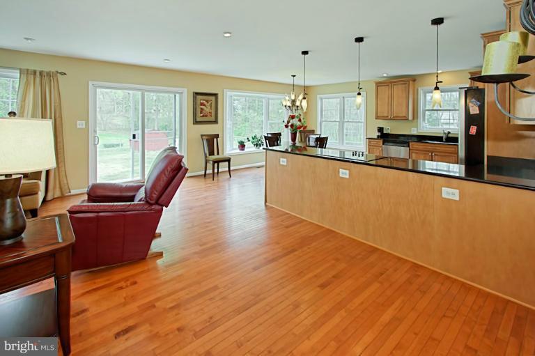 13316 Spriggs Road Manassas, VA 20112 - Photo 25 of 30 Kitchen