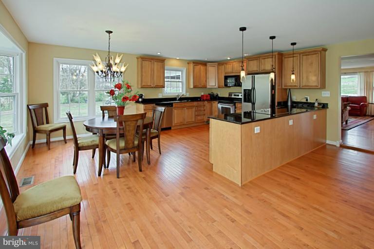 13316 Spriggs Road Manassas, VA 20112 - Photo 28 of 30 Kitchen