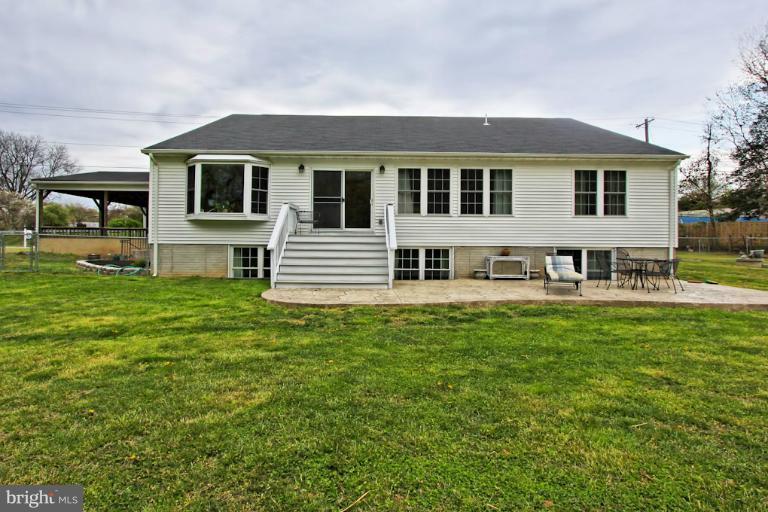 13316 Spriggs Road Manassas, VA 20112 - Photo 7 of 30 Exterior (Rear)