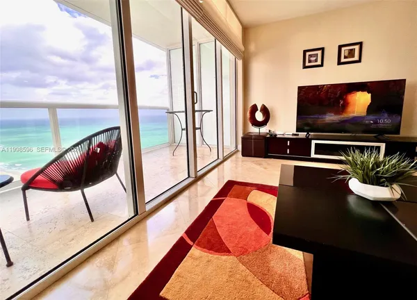 $4,200 | 1830 South Ocean Drive, Unit 3309, Hallandale Beach, FL 33009
