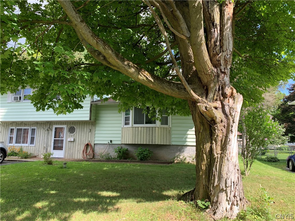 102 Riverglen Road Clay, NY 13090 - Photo 1 of 1 Gallery Image 1