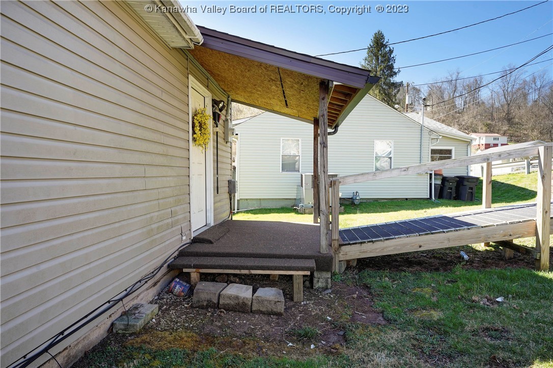 2005 B Roxalana Road Dunbar, WV 25064 - Photo 20 of 22 Gallery Image 20