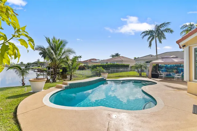 $5,500 | 2339 Northwest 195th Avenue, Unit 2339, Pembroke Pines, FL 33029