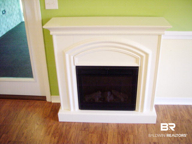 16752 Sugar Loop Foley, AL 36535 - Photo 5 of 34 Portable fireplace