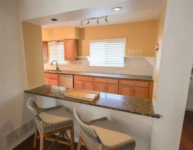 $3,000 | 1601 Palmwood Drive, Clearwater, FL 33756