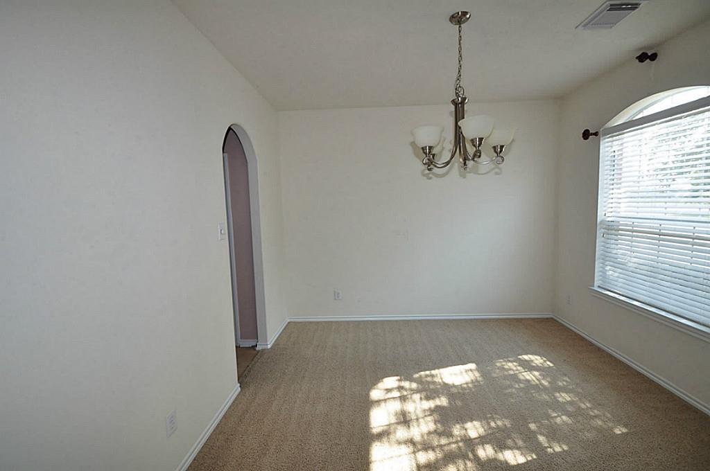 12315 Field Brook Court Houston, TX 77089 - Photo 13 of 28 a view of a livingroom with window