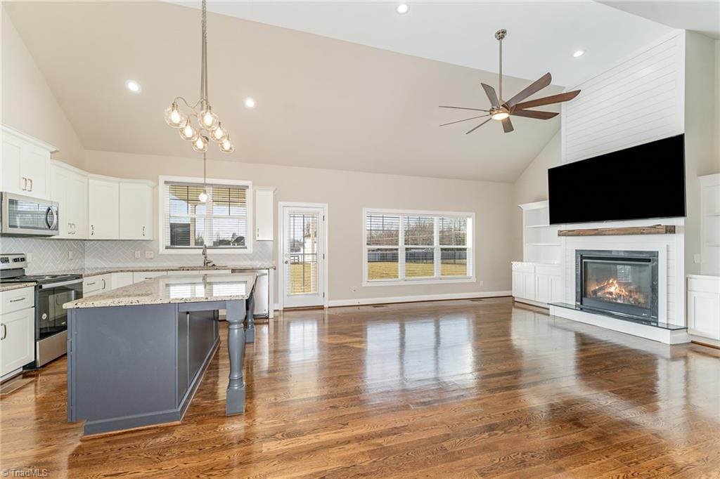 8872 Belews Ridge Road Stokesdale, NC 27357 - Photo 8 of 46 Gallery Image 8