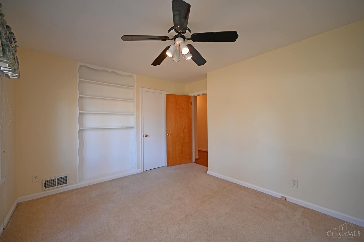 1740 Neeb Road Cincinnati, OH 45233 - Photo 29 of 49