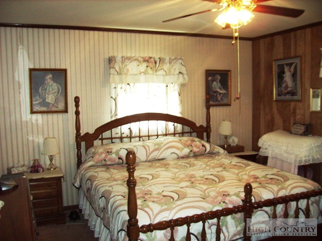 61 Maple Street Sparta, NC 28675 - Photo 15 of 16 Gallery Image 15