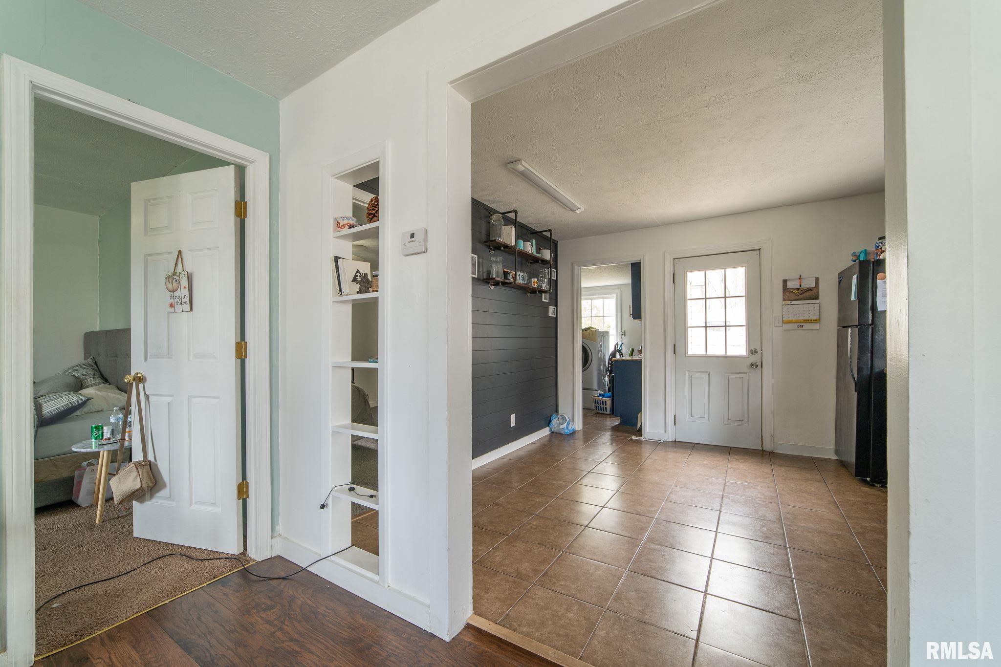 811 South Kickapoo Street Lincoln, IL 62656 - Photo 7 of 14 Gallery Image 7