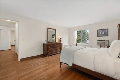 $575,000 | 401 Bellevue Avenue, Unit 308, Newport, RI 02840