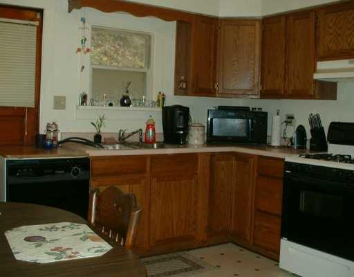 184 Clark's Pike Road Creighton, PA 15030 - Photo 2 of 6 Kitchen.
