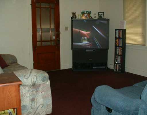 184 Clark's Pike Road Creighton, PA 15030 - Photo 4 of 6 Living Room.
