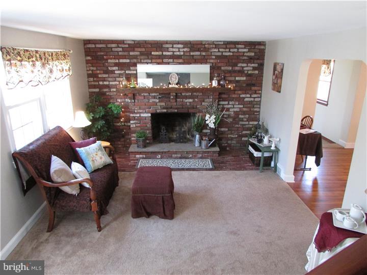 1234 Ridge Road Feasterville-Trevose, PA 19053 - Photo 9 of 12 Living Room