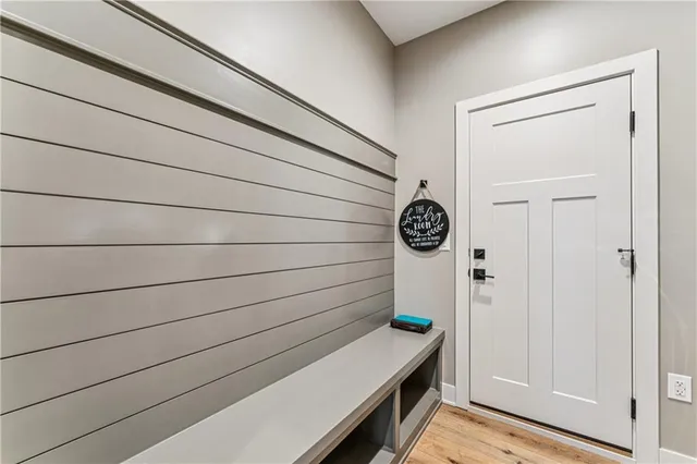 $465,000 | 909 Captain Merriman Drive, Freeman, MO 64746