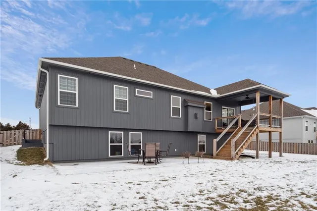 $465,000 | 909 Captain Merriman Drive, Freeman, MO 64746