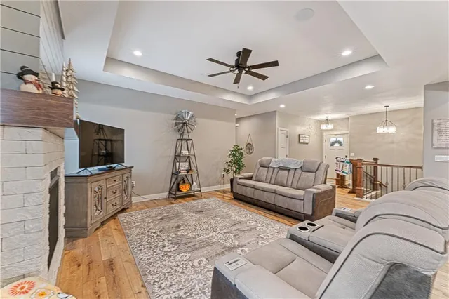 $465,000 | 909 Captain Merriman Drive, Freeman, MO 64746