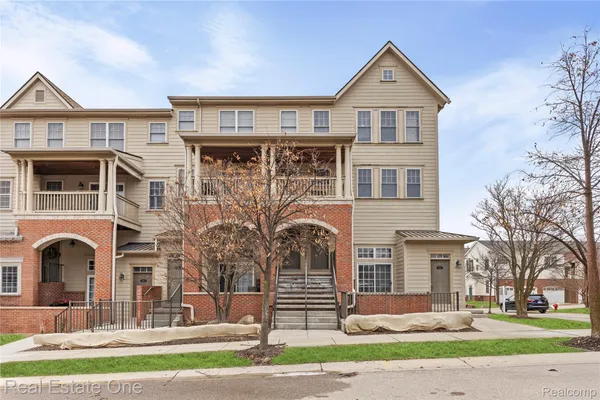 $264,990 | 3939 Forester Boulevard, Auburn Hills, MI 48326