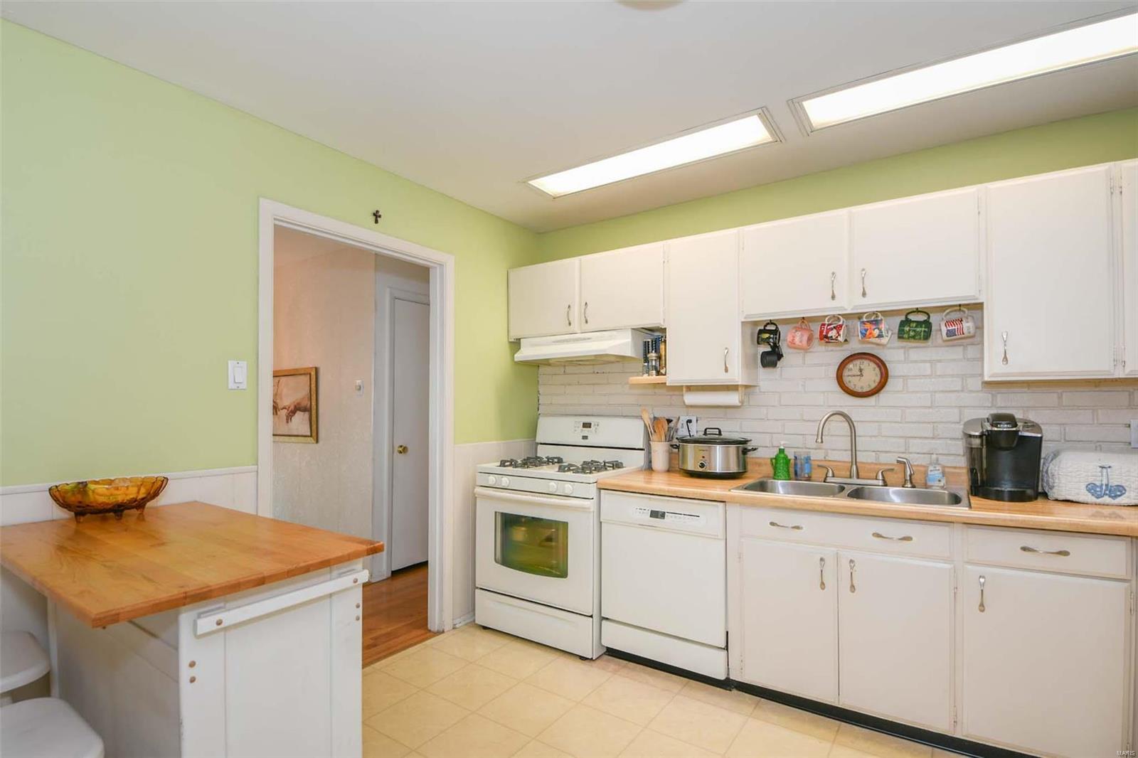 430 Forder Road St. Louis, MO 63129 - Photo 7 of 25 Gallery Image 7