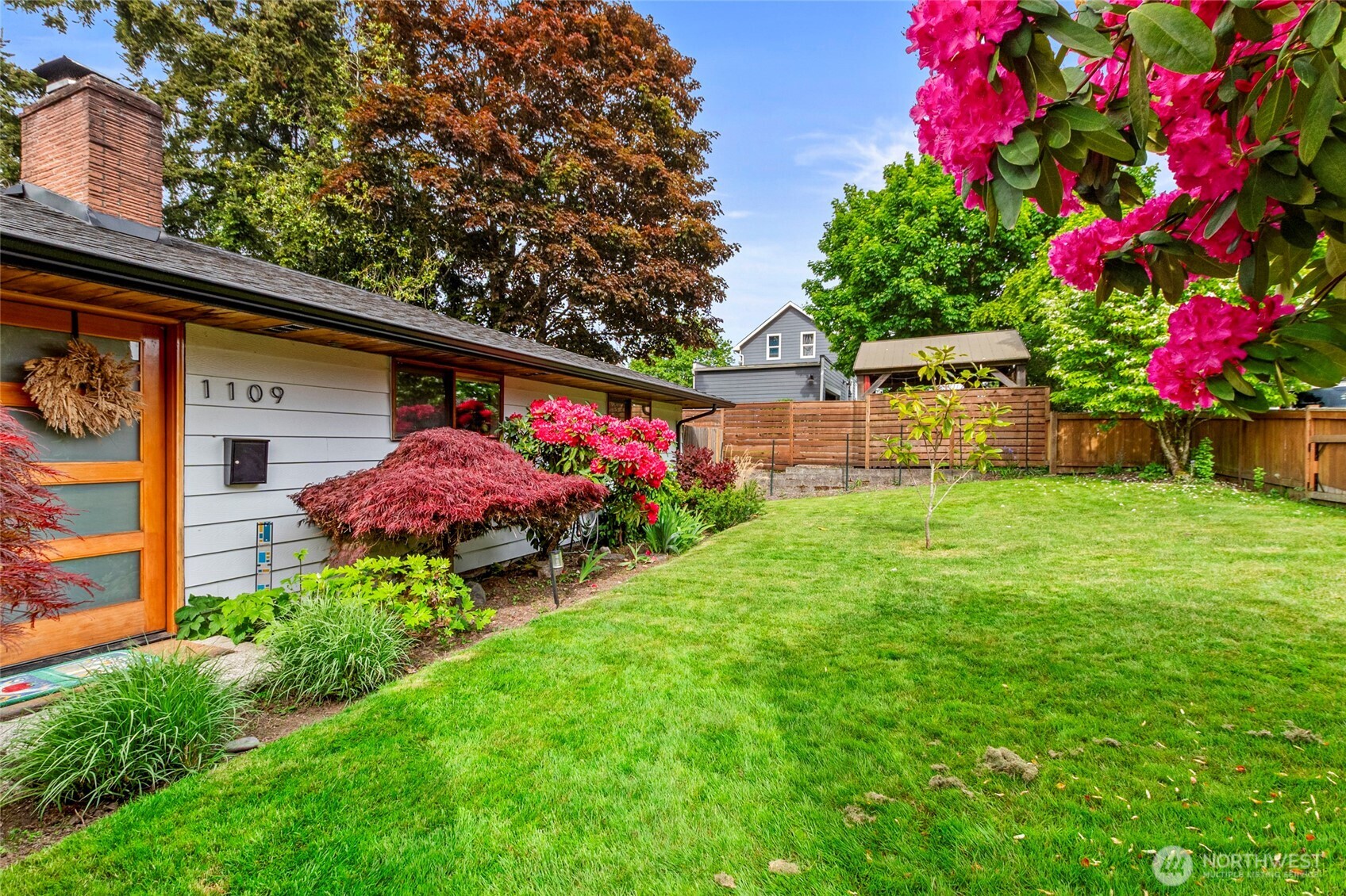 1109 Clinton Place Everett, WA 98201 - Photo 31 of 35