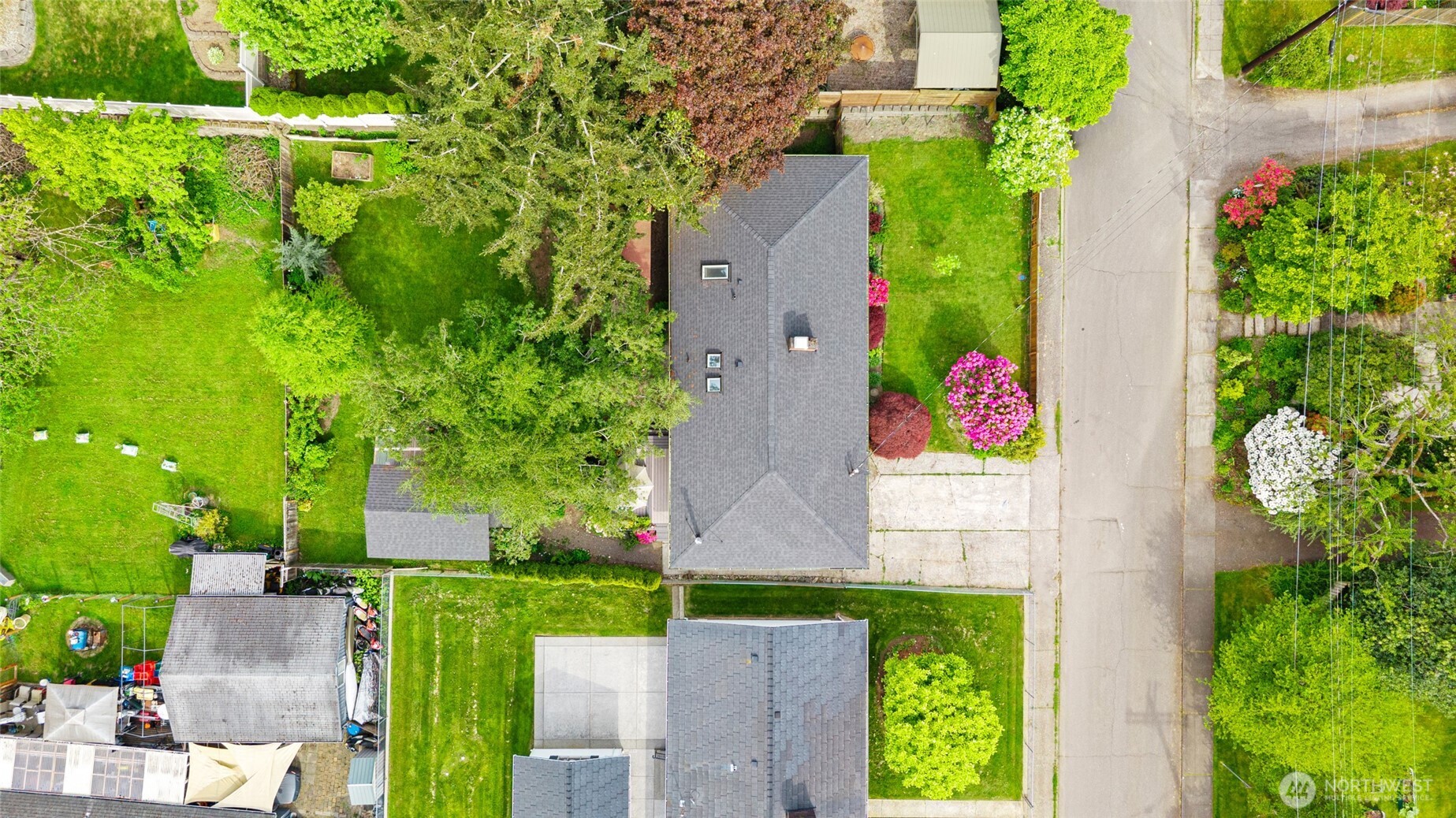 1109 Clinton Place Everett, WA 98201 - Photo 32 of 35