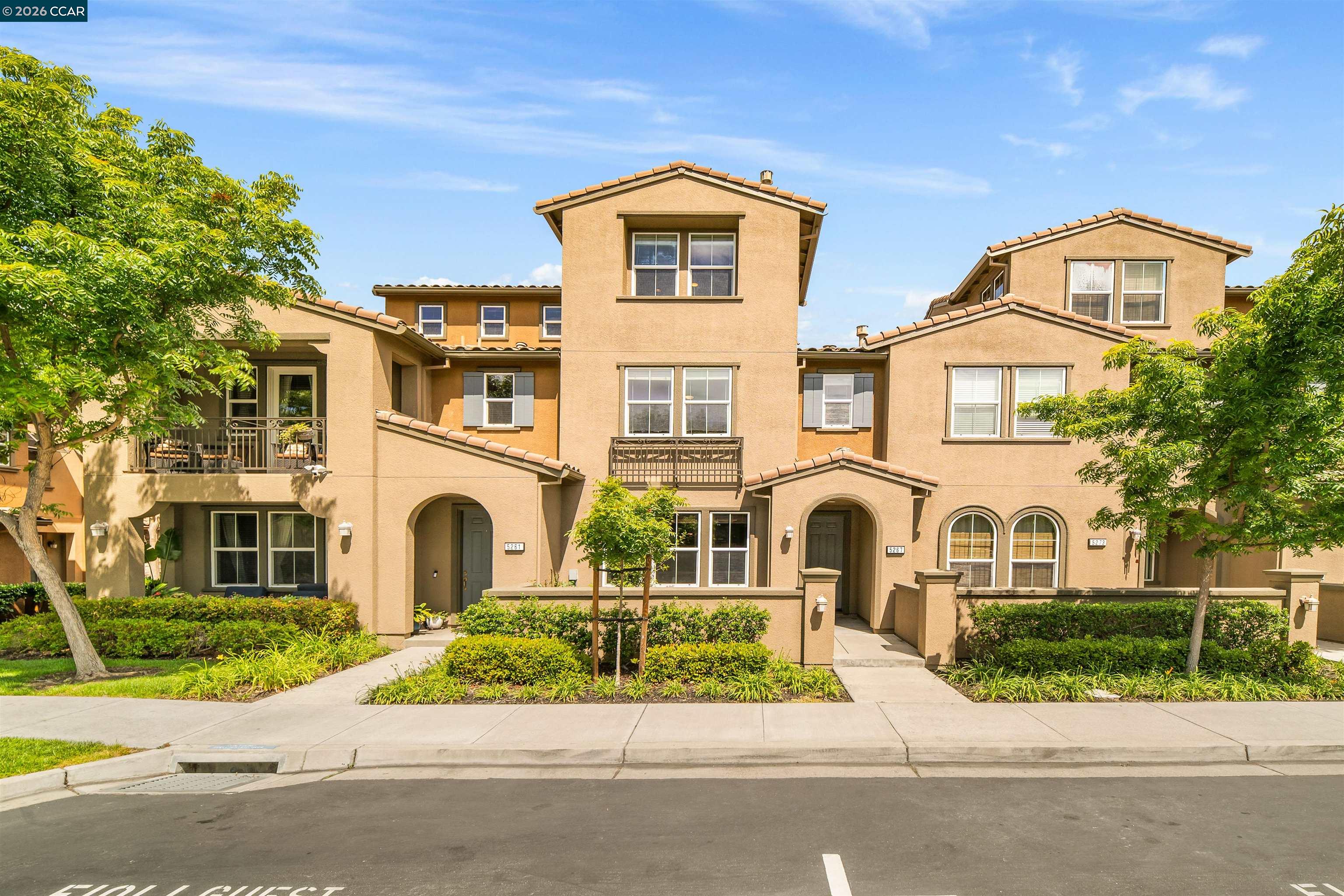5267 Fioli Loop San Ramon, CA 94582 - Photo 2 of 41