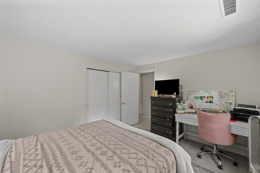 607-609 Flat Hill Road Lunenburg, MA 01462 - Photo 29 of 42