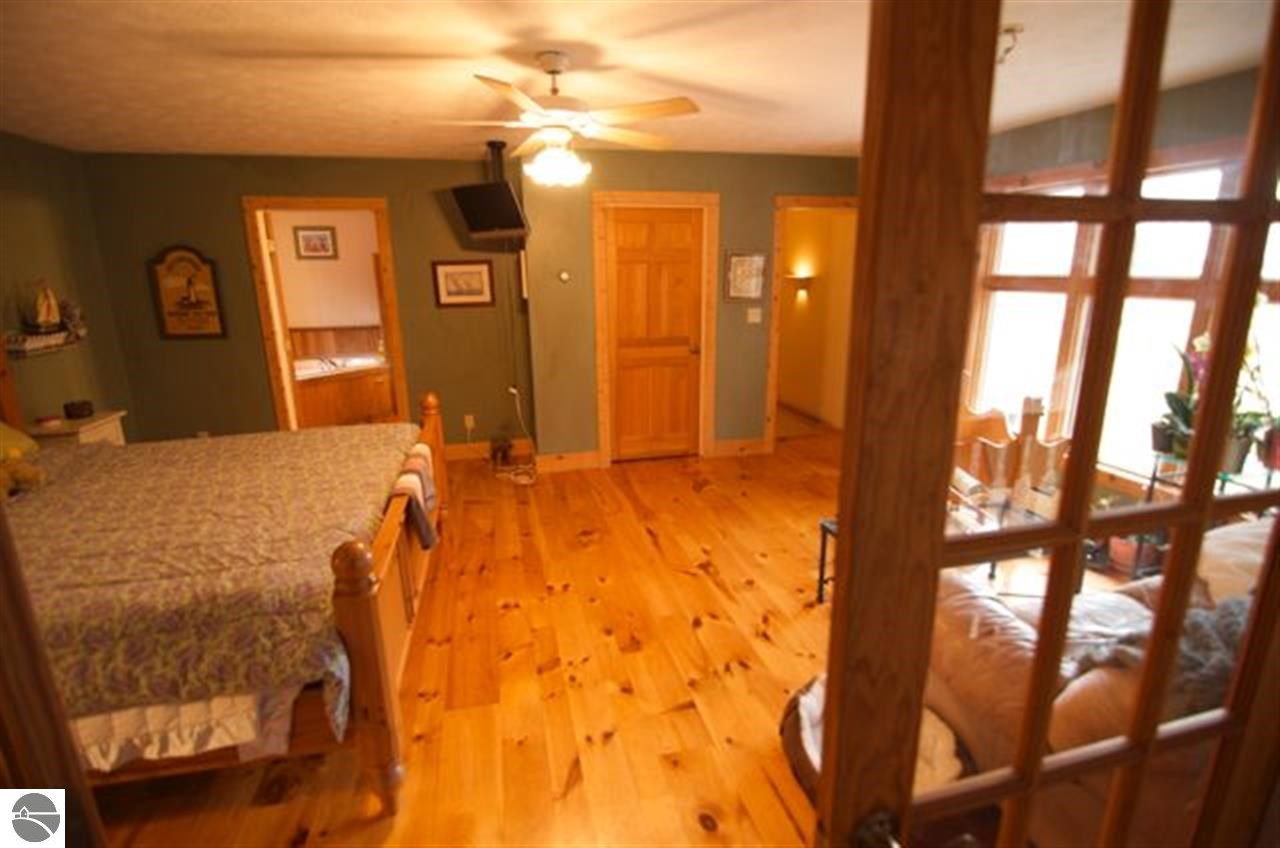 10483 Craig Road Traverse City, MI 49686 - Photo 39 of 53 1786896-38.JPG